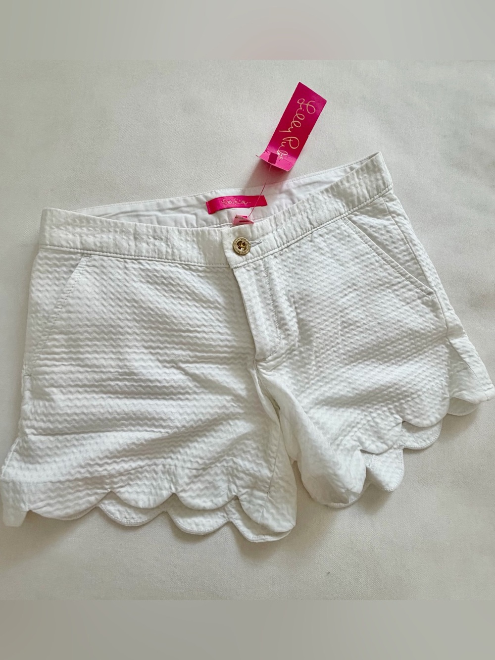 NWT - Lilly Pulitzer White Scalloped-Hem High Waist Textured Shorts new w tags